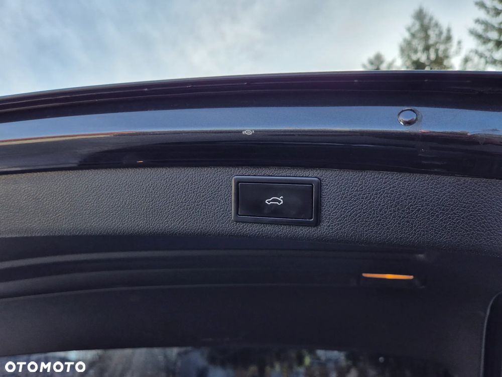 Skoda Superb 2.0 TDI DSG Exclusive - 26