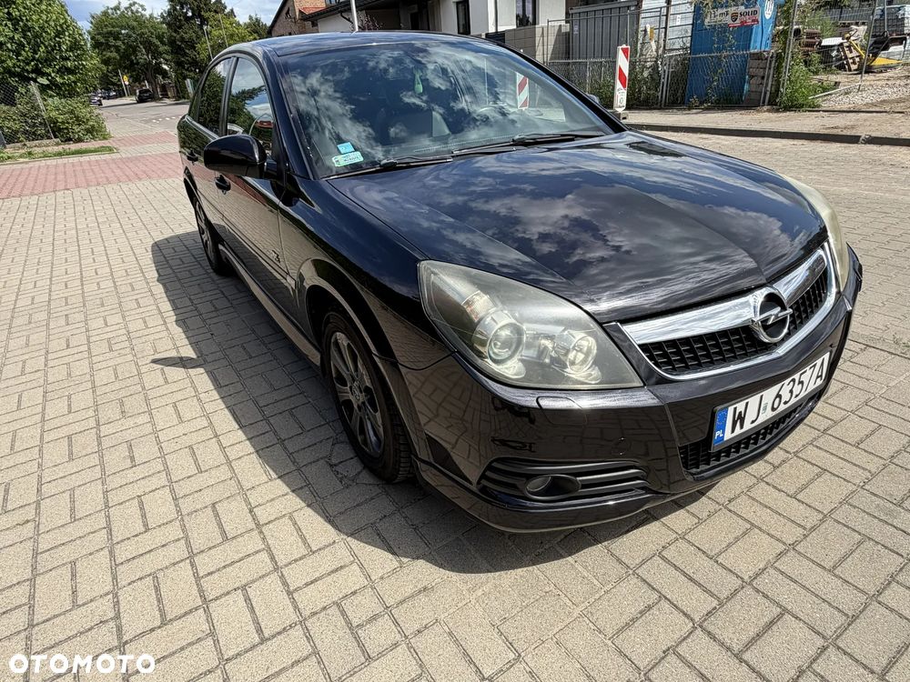 Opel Vectra 1.9 CDTI Sport / GTS - 1
