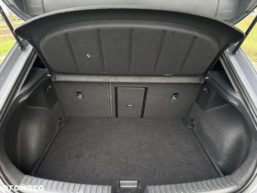 Cupra Leon 1.5 eTSI DSG - 39