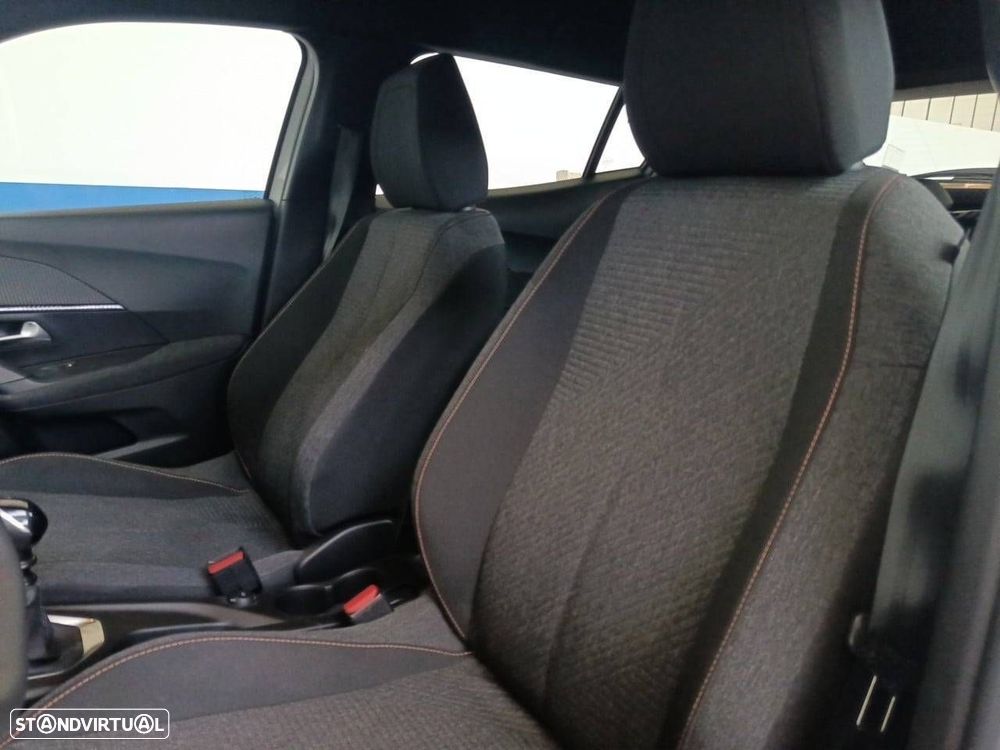 Peugeot 2008 1.2 Style - 9