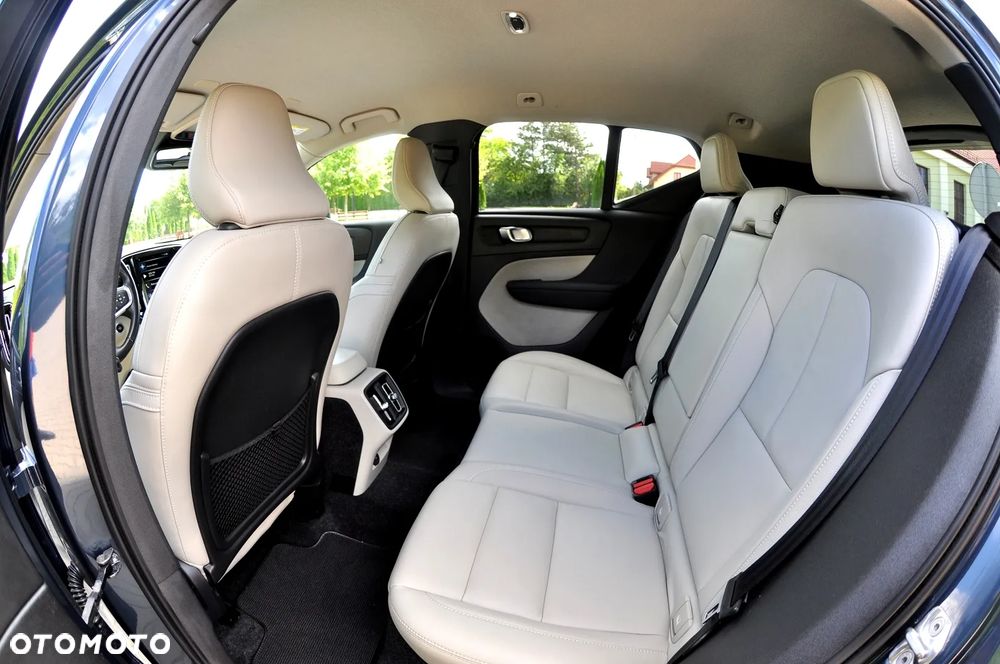 Volvo XC 40 D3 AWD Inscription - 22