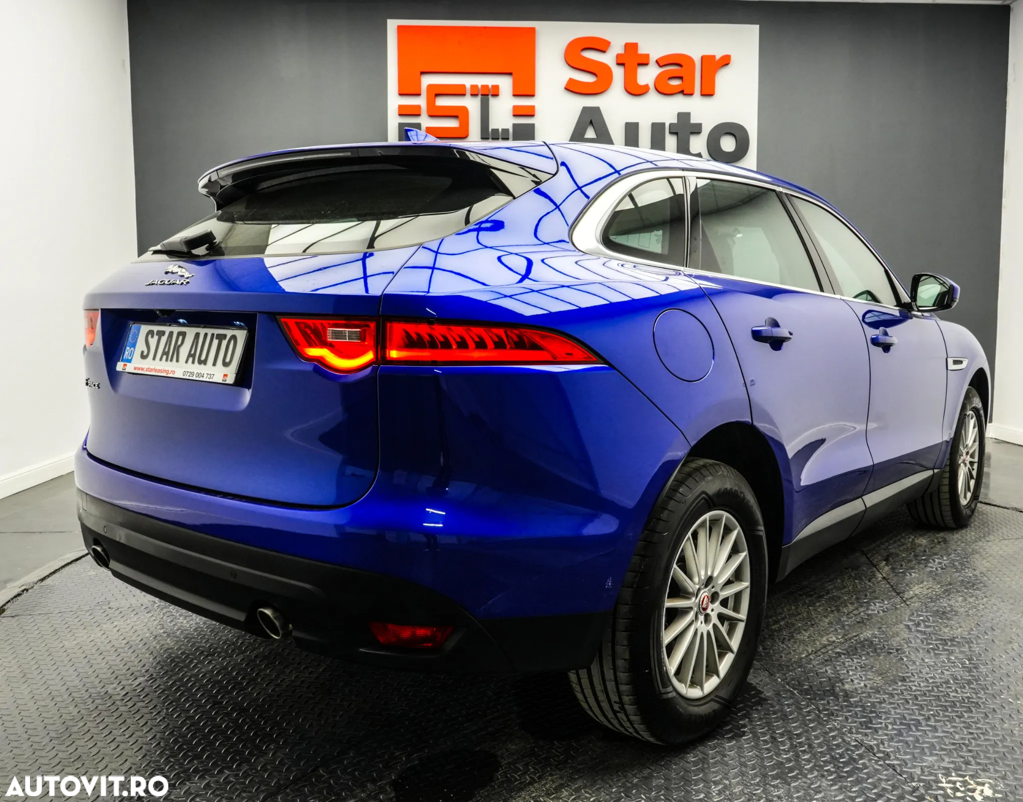Jaguar F-Pace 25d AWD Pure - 7