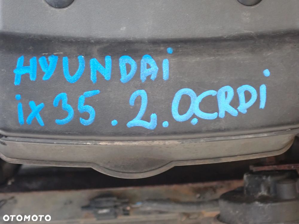 PAS PRZEDNI CHŁODNICE WENTYLATOR HYUNDAI IX 35  2.0 CRDI - 9