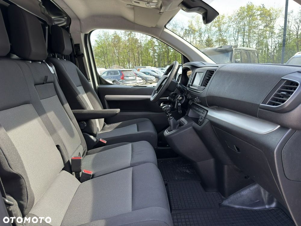 Opel Vivaro - 21