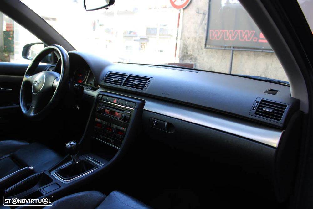 Audi A4 1.9 TDI m5 - 32