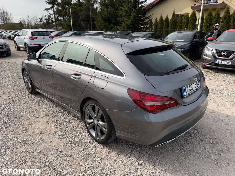 Mercedes-Benz CLA 180 Urban - 15