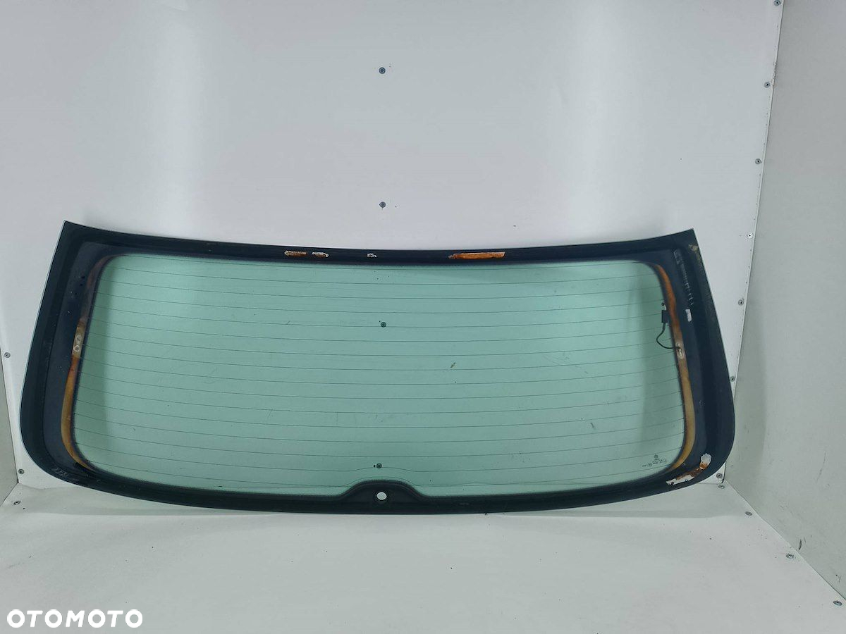 SZYBA KLAPY BAGAZNIKA VW GOLF V 2.0 TDI KOMBI - 3