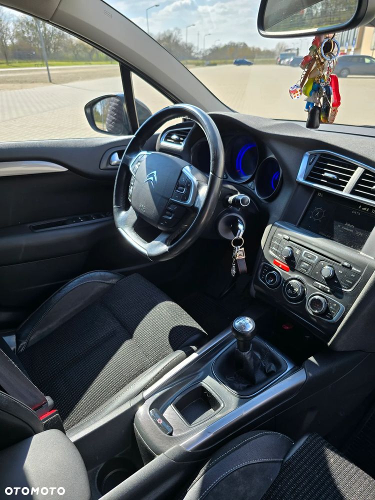 Citroën C4 VTi 120 Exclusive - 10