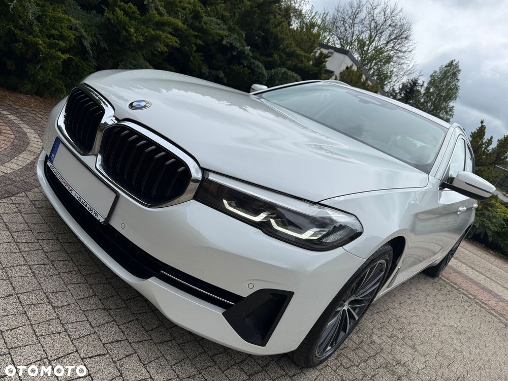 BMW Seria 5 520d M Sport Edition - 6