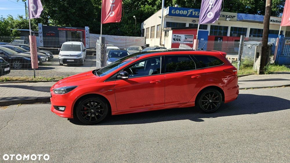 Ford Focus 1.5 EcoBoost STart-Stopp-System ST-LINE - 2