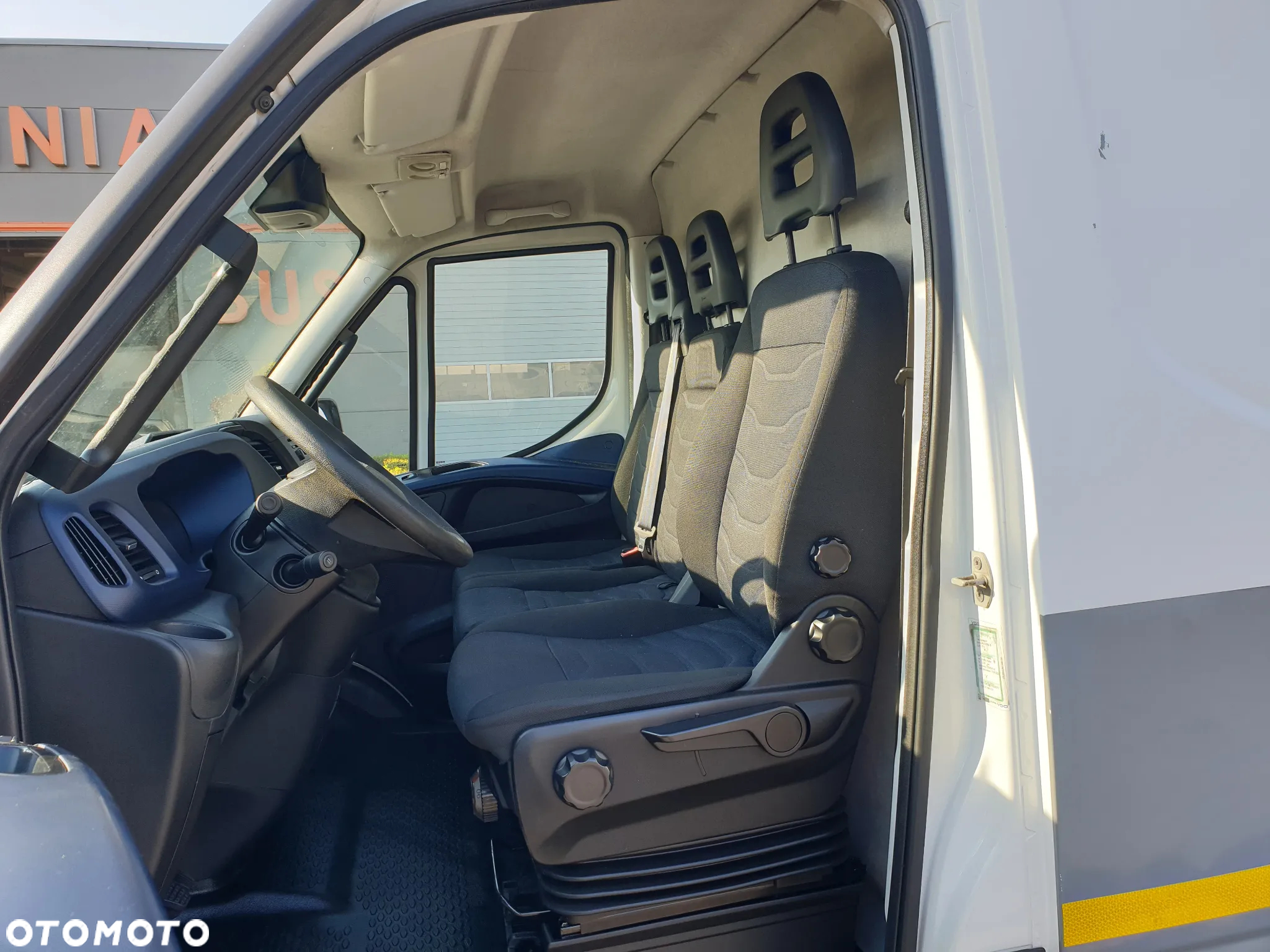 Iveco DAILY 65C18 BLASZAK L4H2 - 11