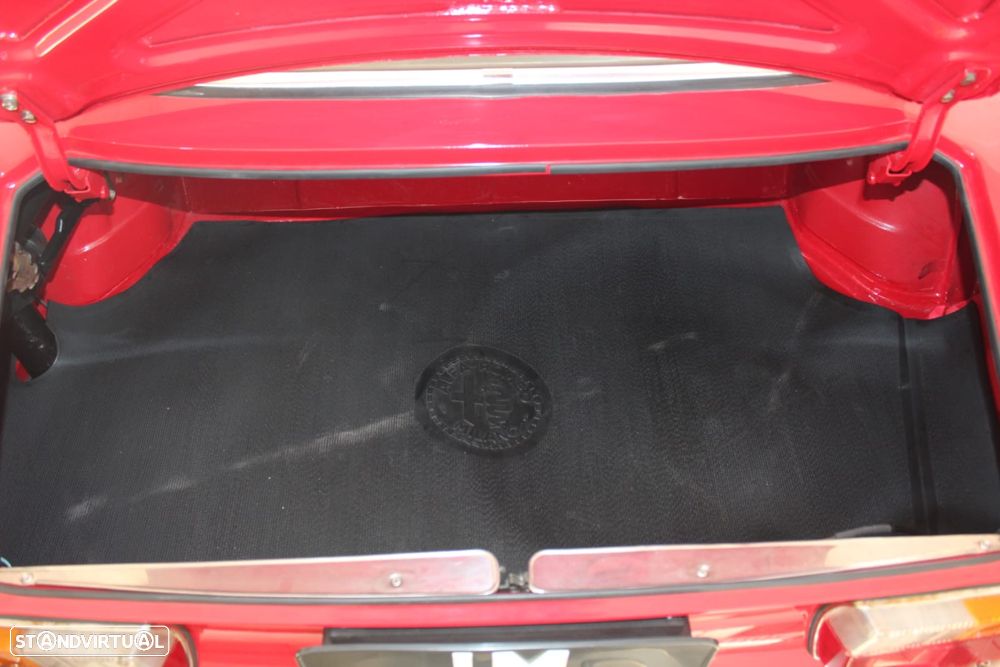 Alfa Romeo 2000 GTV - 31