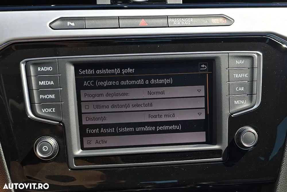 Volkswagen Passat 2.0 TDI SCR Highline - 28