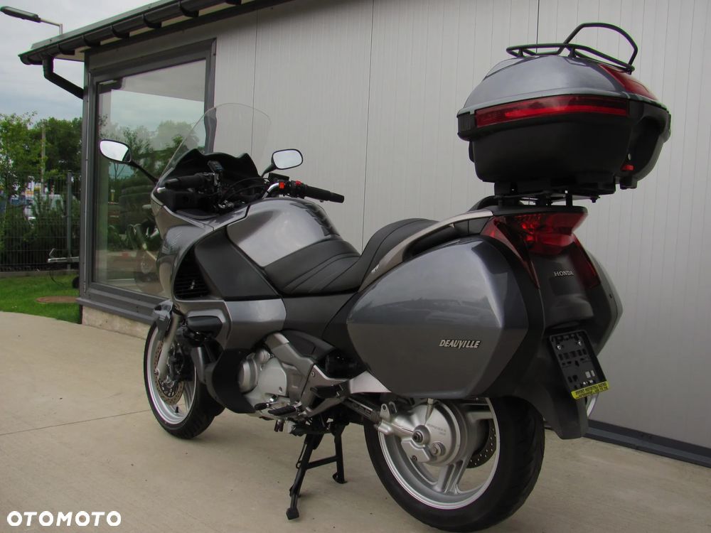 Honda Deauville - 24