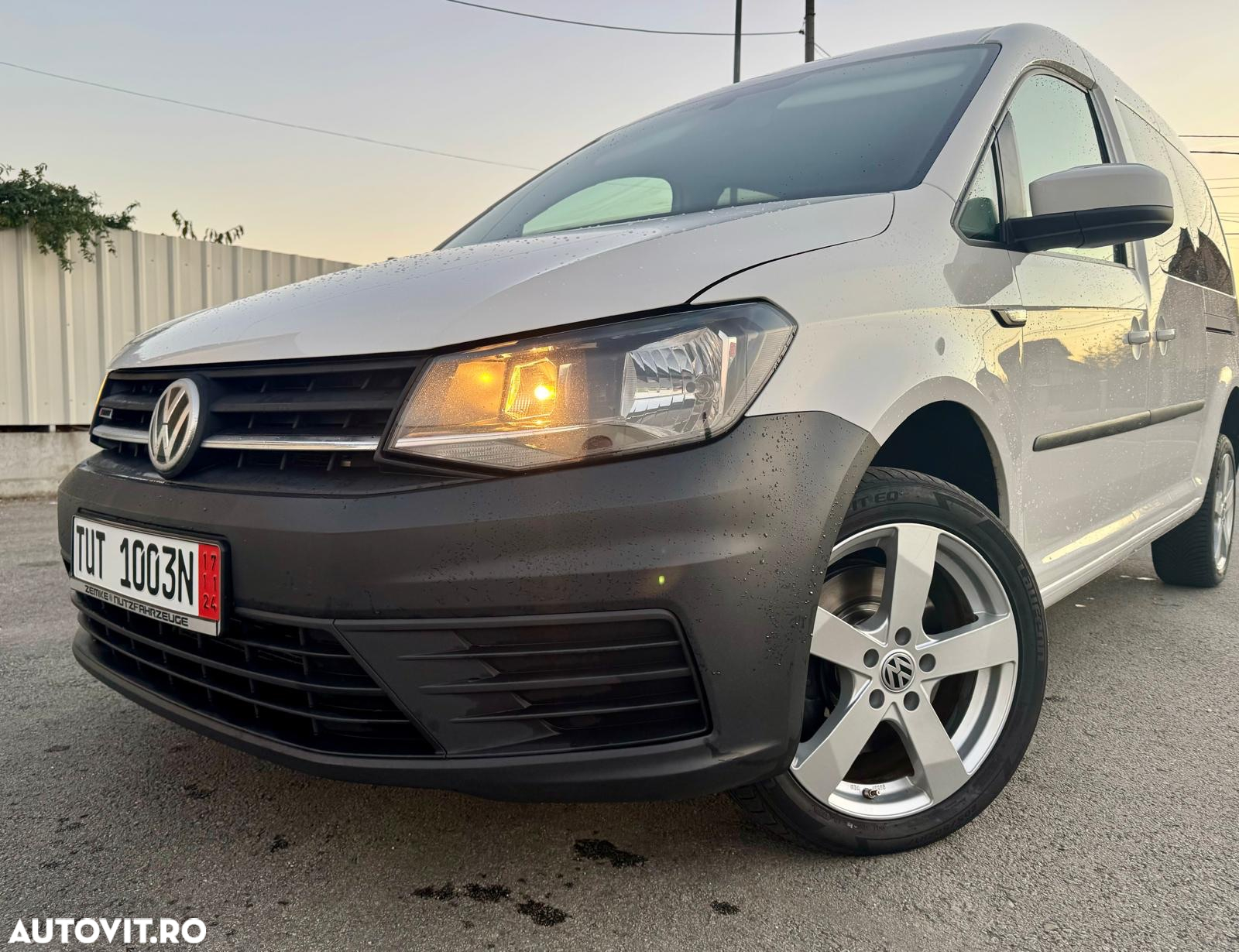 Volkswagen Caddy 2.0 TDI (7-Si.) 4MOTION Maxi Comfortline - 8