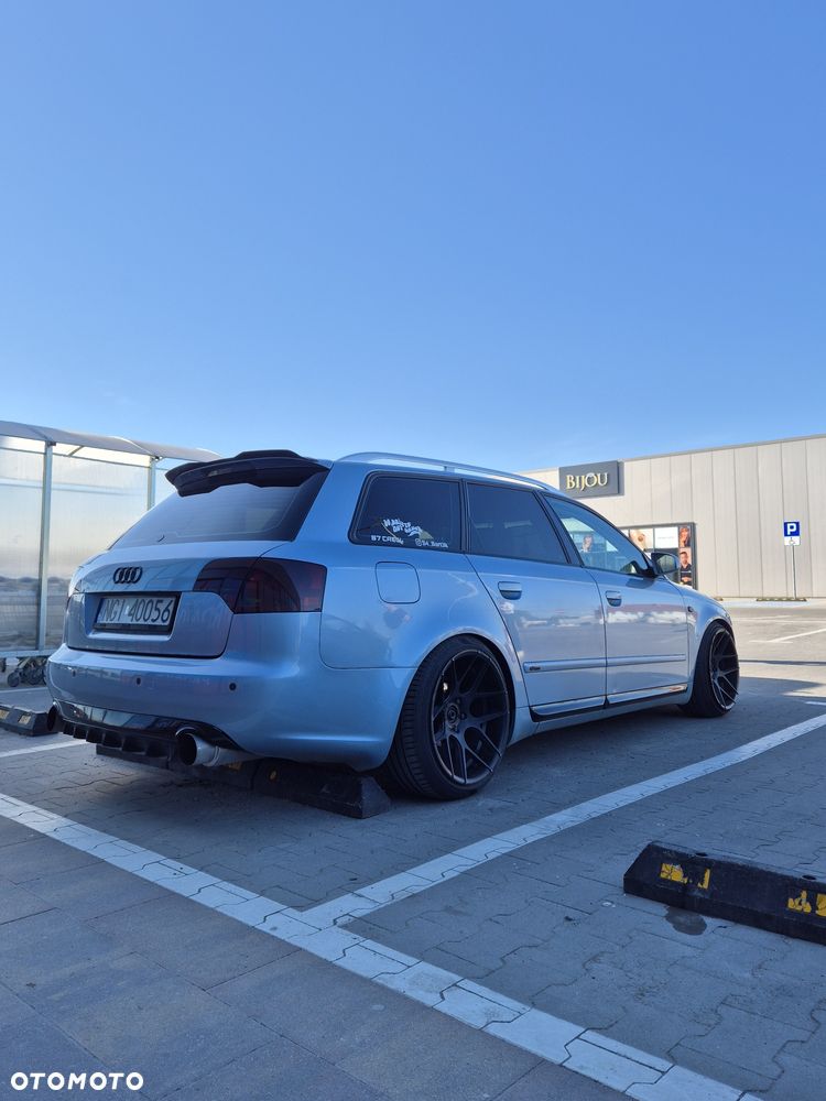Audi A4 Avant - 1
