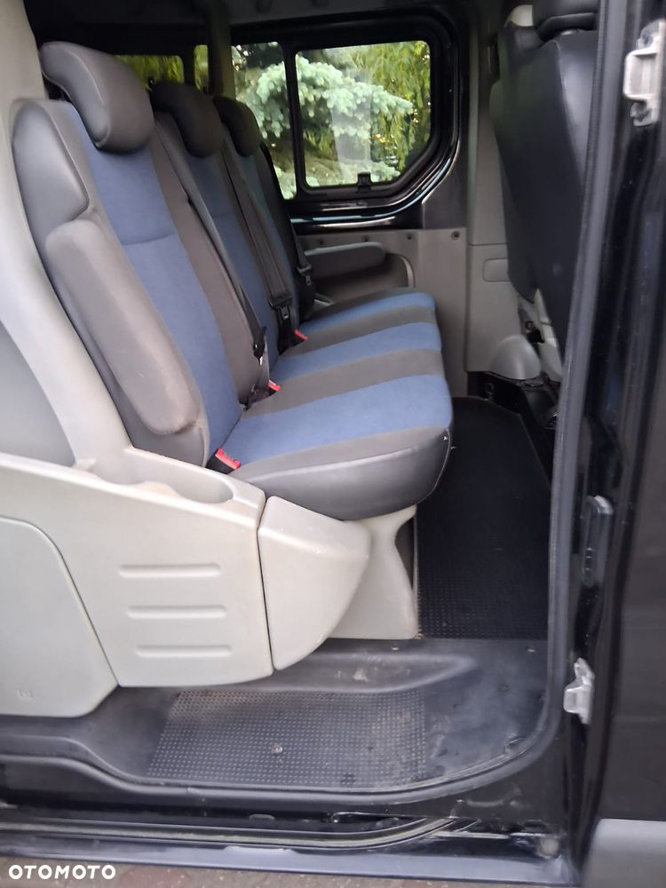 Renault Trafic - 11