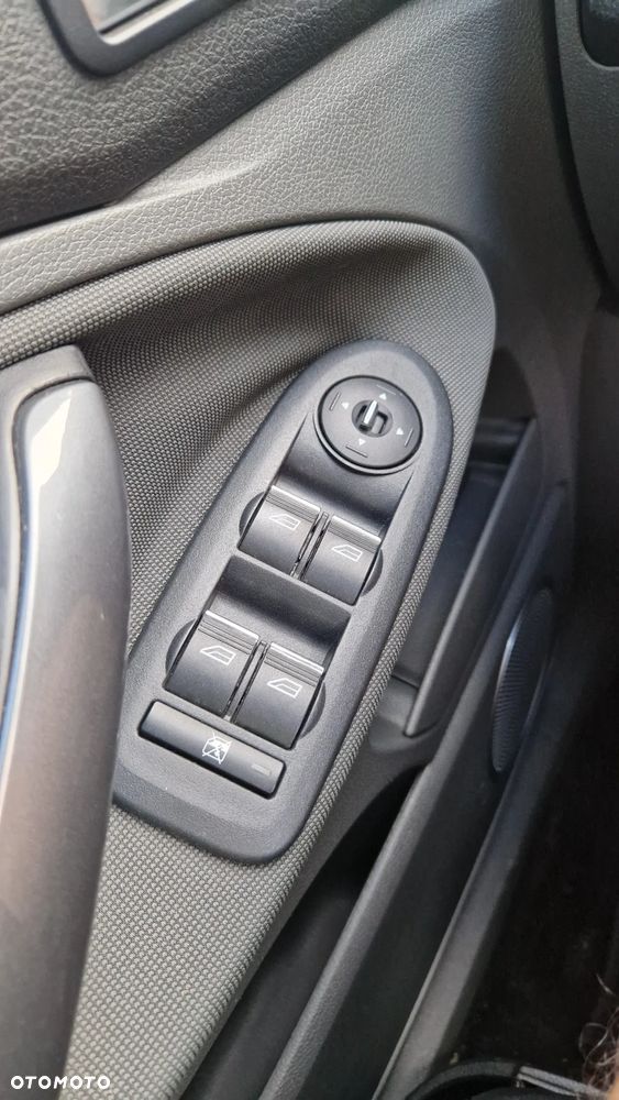 Ford Kuga 2.0 TDCi 4x4 Titanium - 18
