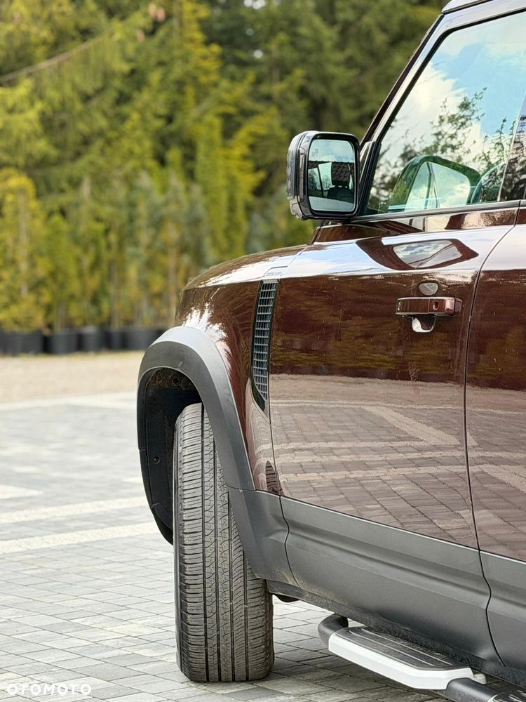 Land Rover Defender - 7