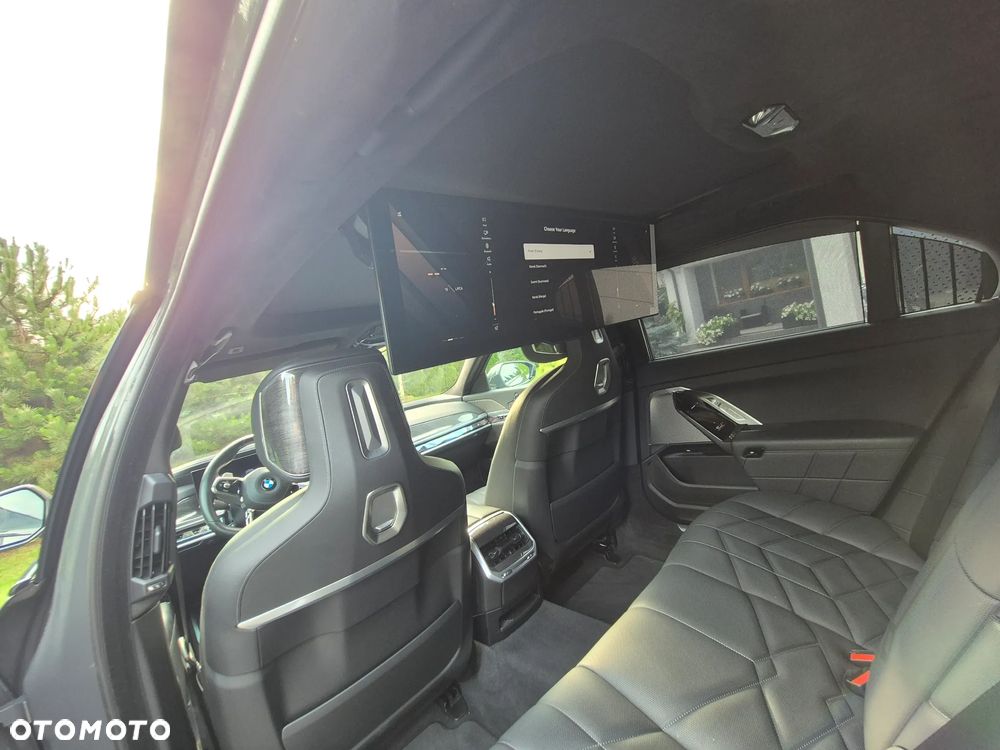 BMW Seria 7 740d xDrive - 22