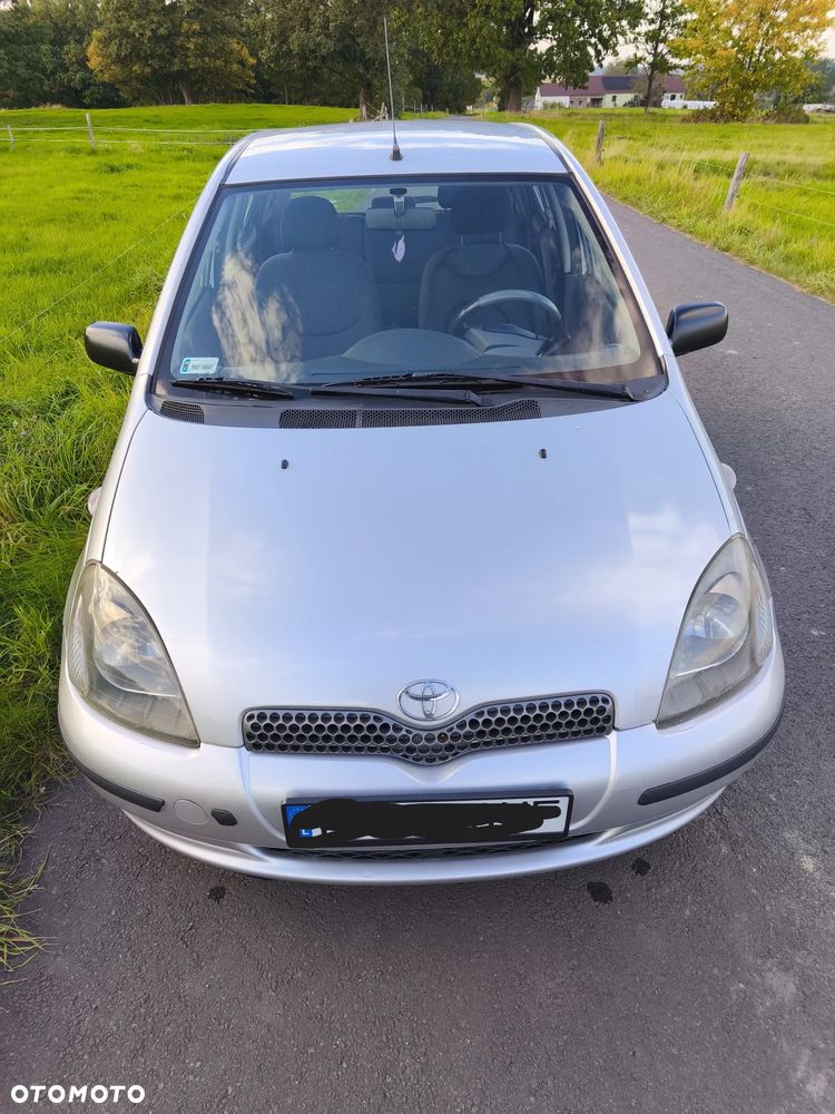 Toyota Yaris - 5