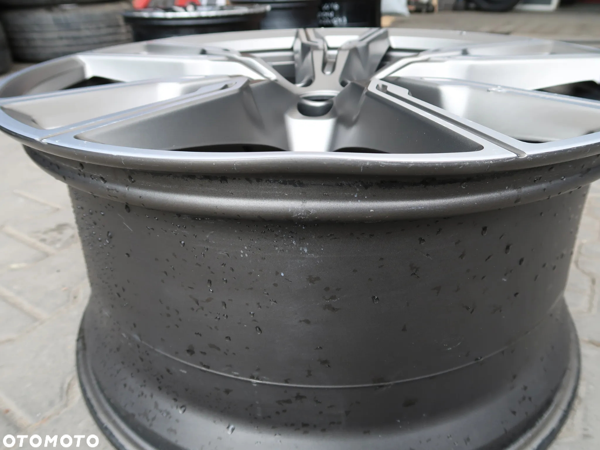 W15 Felga  BMW X5 X6 X7 8072003 10,5x22et43 - 4