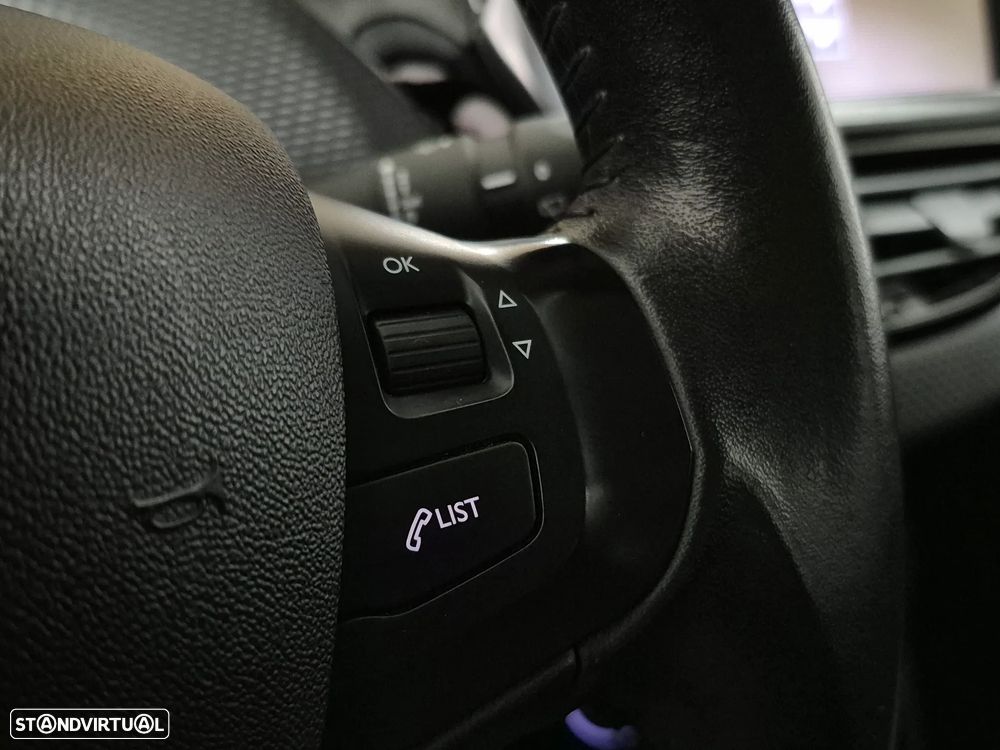 Peugeot 2008 1.2 PureTech Style - 18