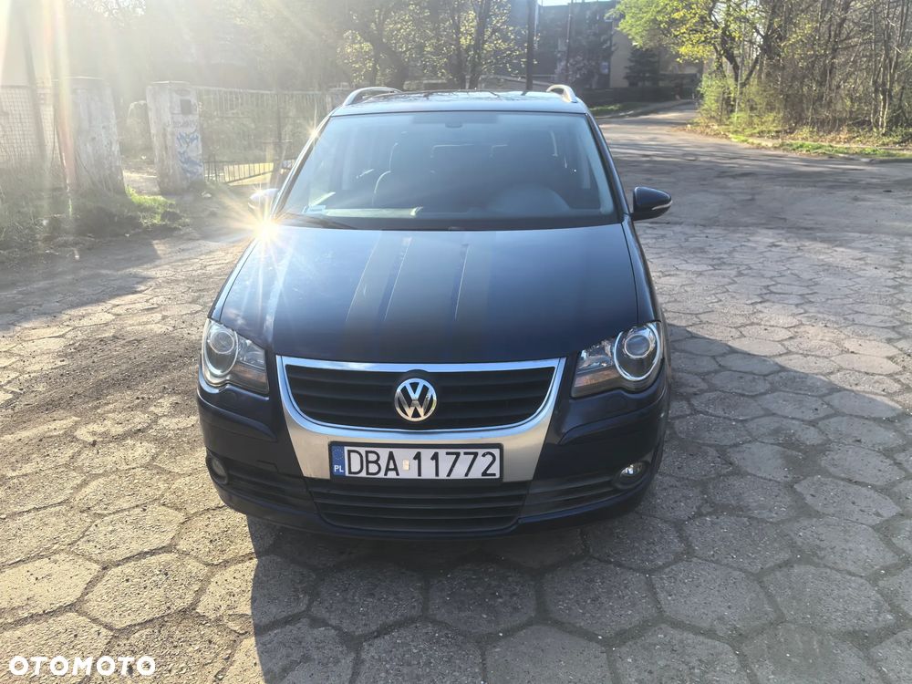 Volkswagen Touran 1.4 TSI STYLE - 11