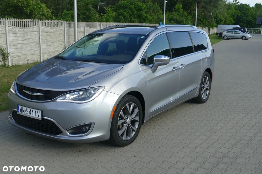 Chrysler Pacifica - 18