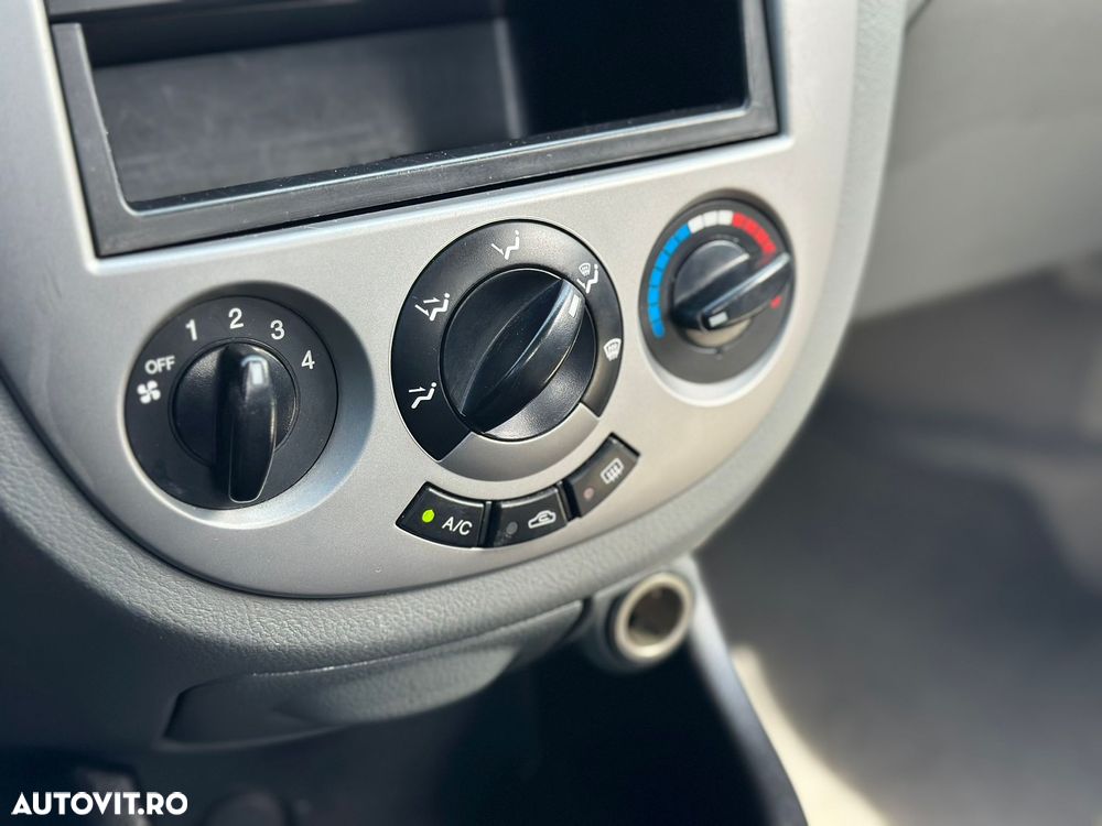 Chevrolet Lacetti 1.6i CDX G5 - 15