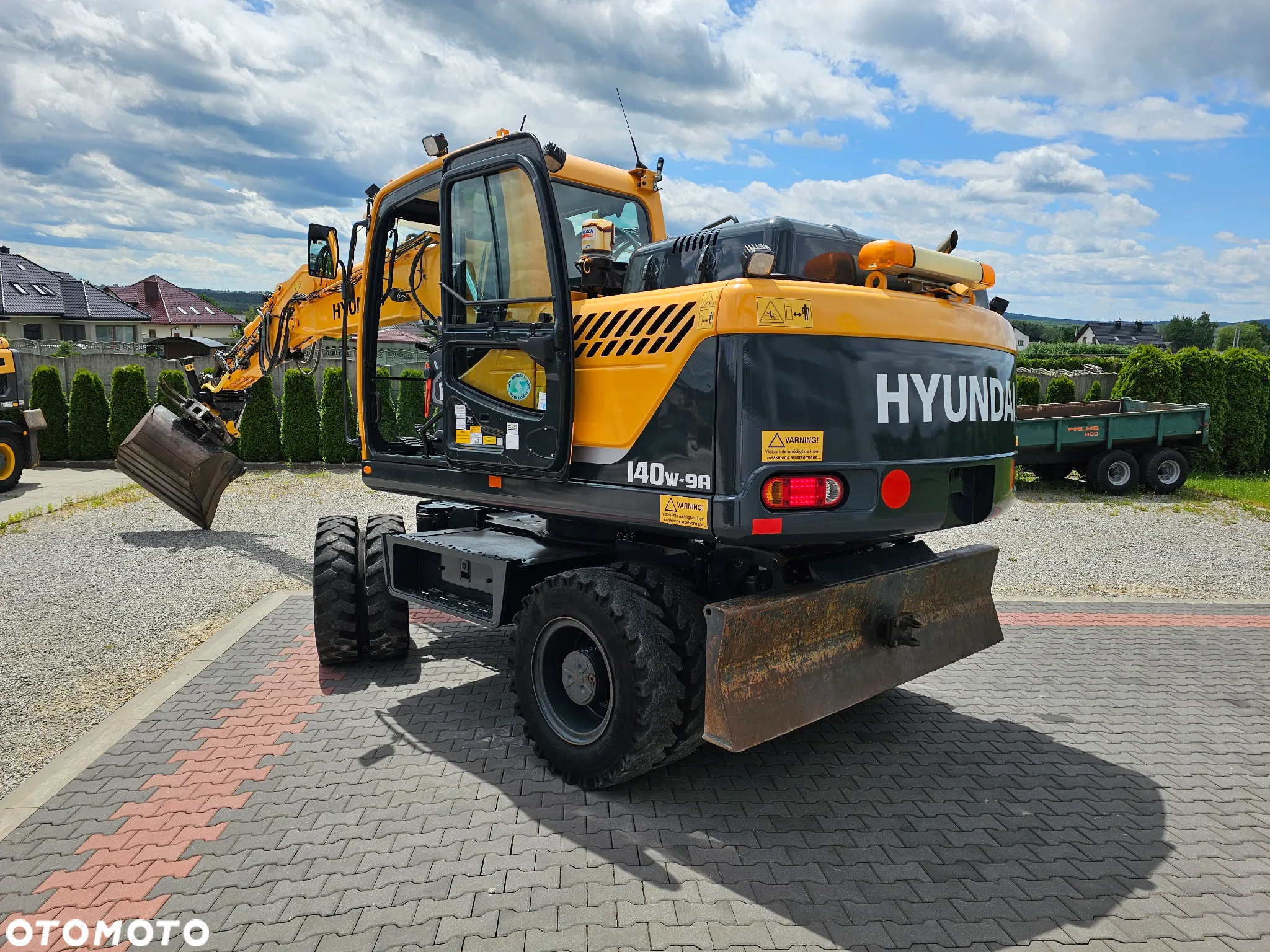 Hyundai 140 W 9 A - 36