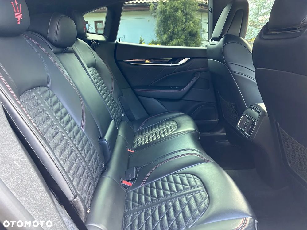 Maserati Levante S Q4 GranSport - 29