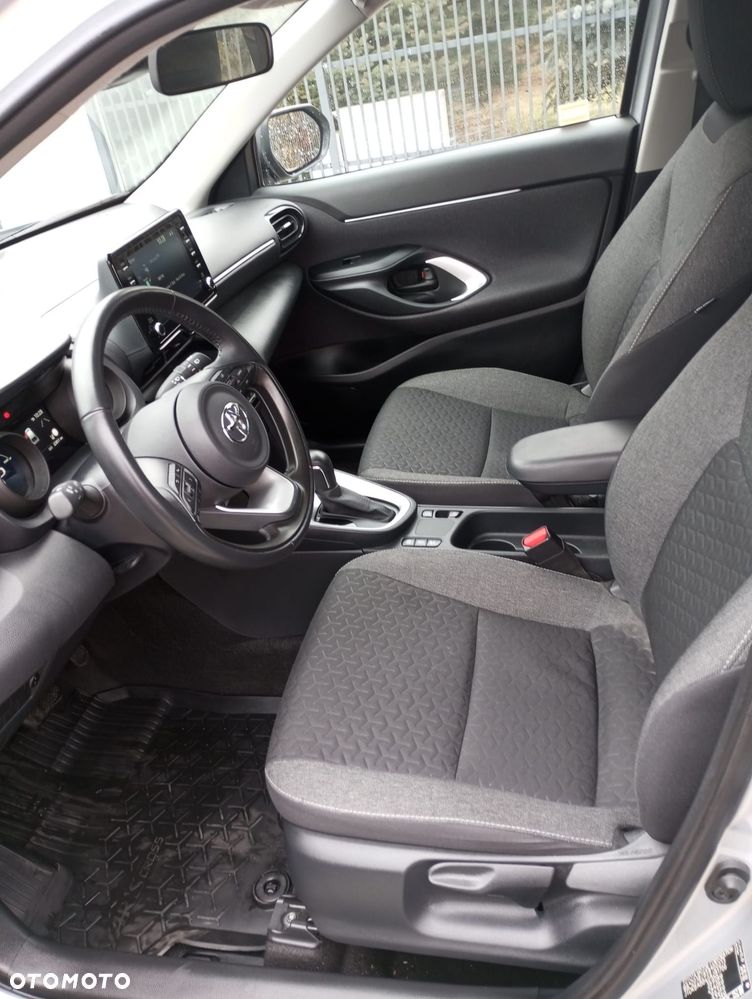 Toyota Yaris Cross - 16