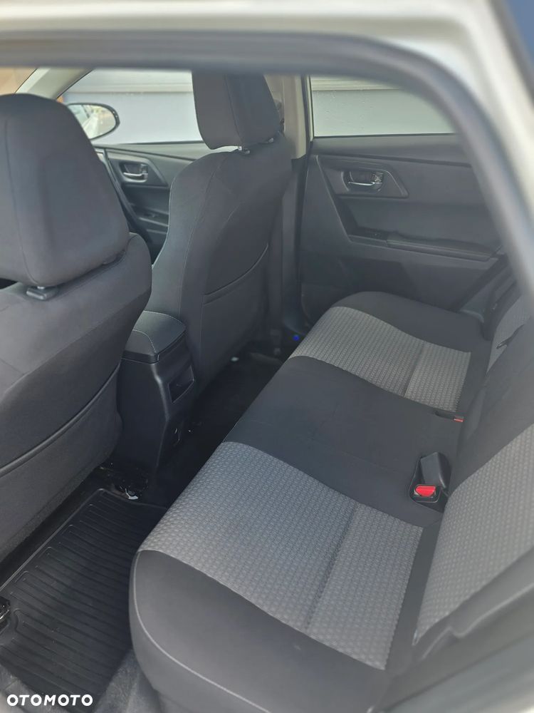 Toyota Auris ver-hybrid-135-premium - 8