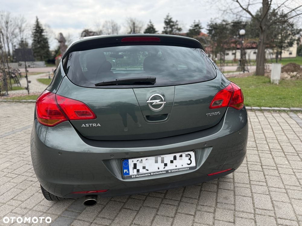 Opel Astra 1.6 Turbo Innovation - 22