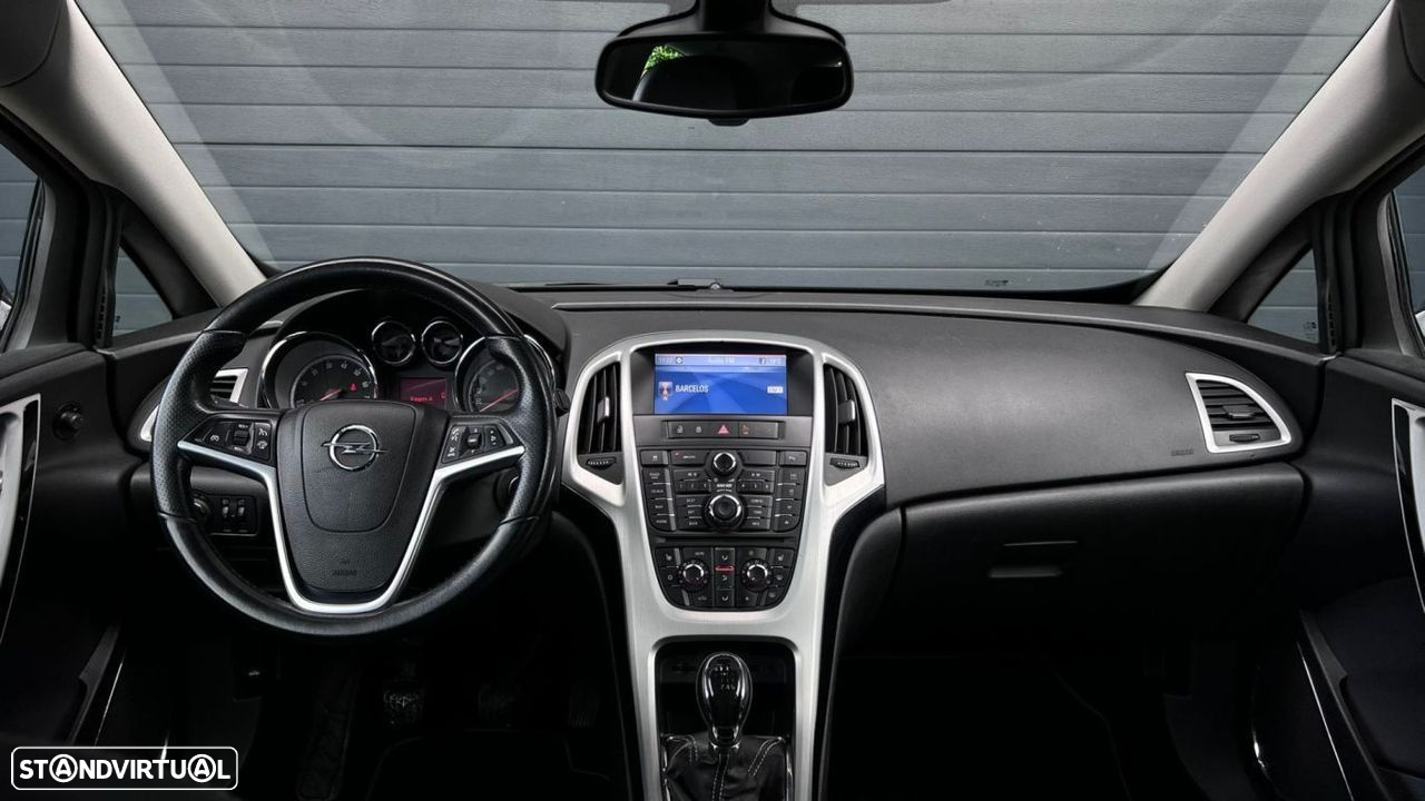 Opel Astra GTC 1.4 Turbo (ecoFLEX) S&S - 17