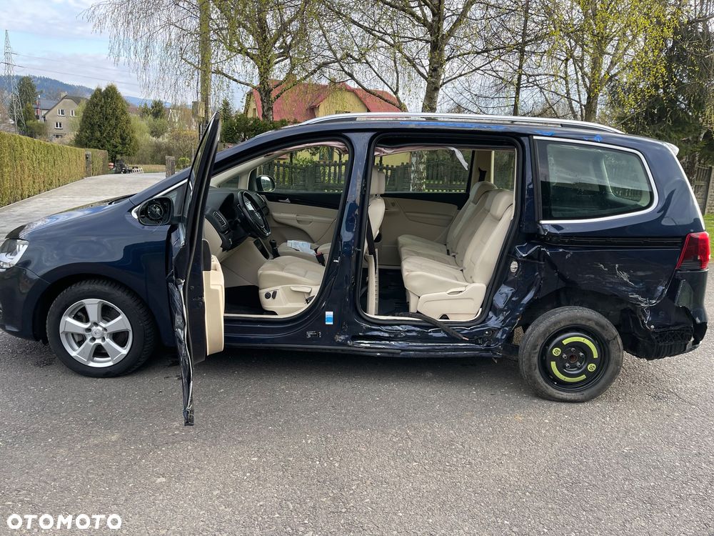 Volkswagen Sharan 2.0 TDI 4MOTION BlueMotion Technology Cup - 16