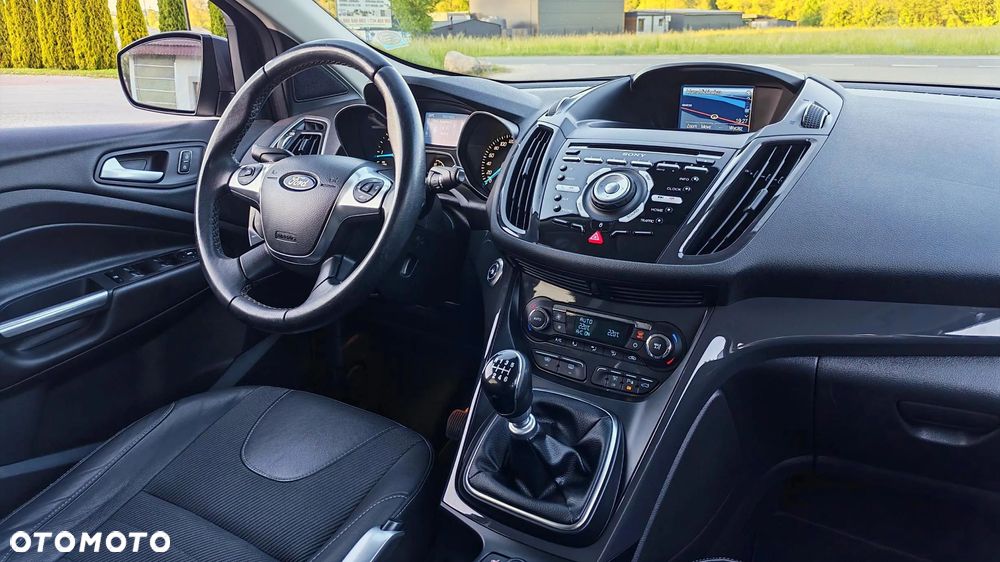 Ford Kuga 2.0 TDCi 4x4 Individual - 28