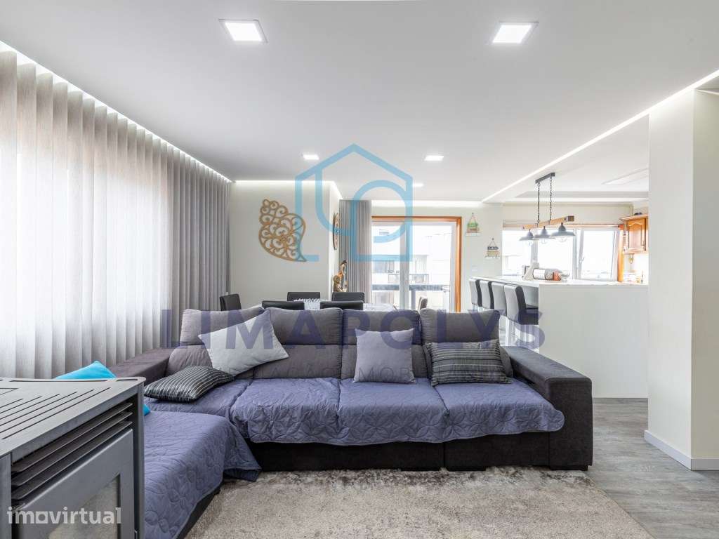 Apartamento T3 com vista de mar e terraço - Grande imagem: 2/14