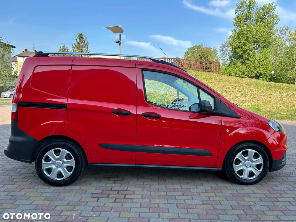 Ford Transit Courier - 2