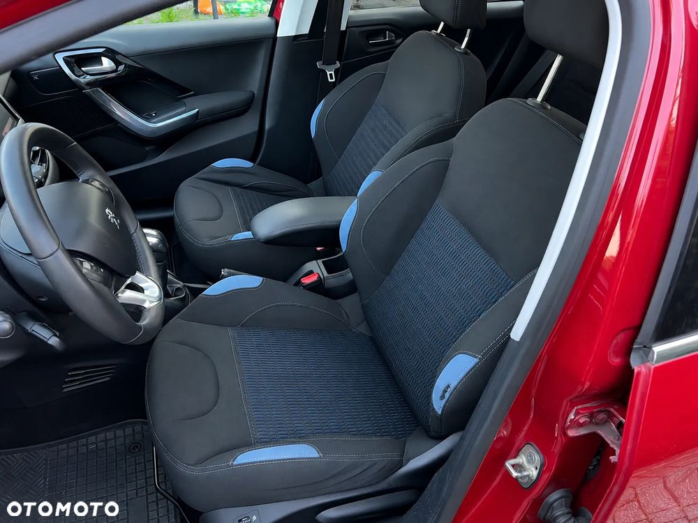 Peugeot 208 1.2 PureTech Allure - 13
