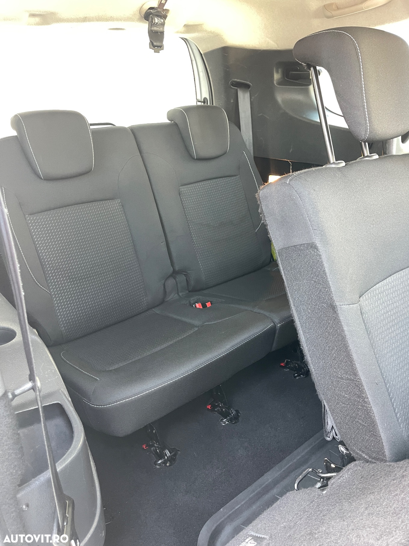 Dacia Lodgy - 25