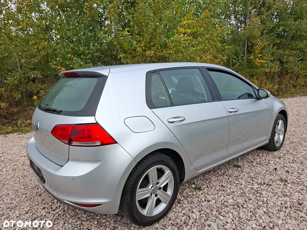 Volkswagen Golf - 15