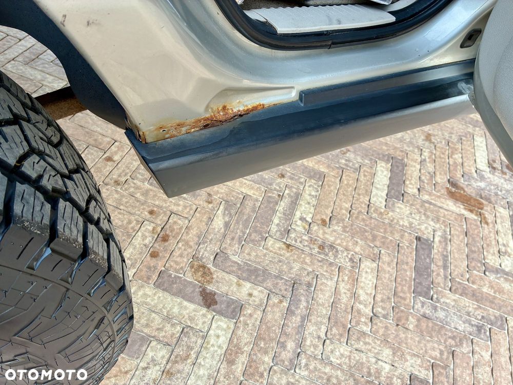 Jeep Commander 5.7 V8 HEMI Automatik Limited - 28