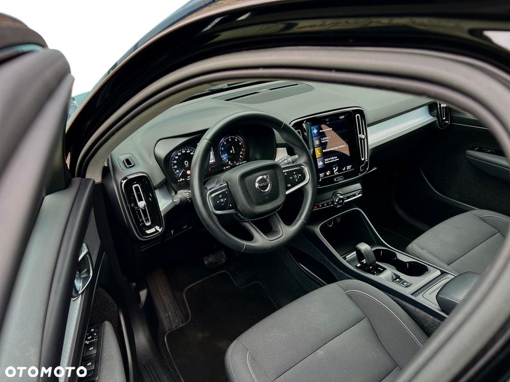 Volvo XC 40 T3 Momentum Pro - 10