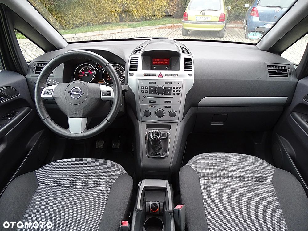Opel Zafira 1.8 Innovation - 23