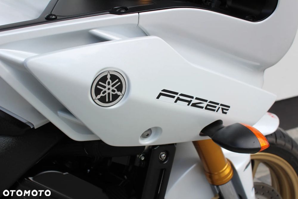 Yamaha FZ8 - 12