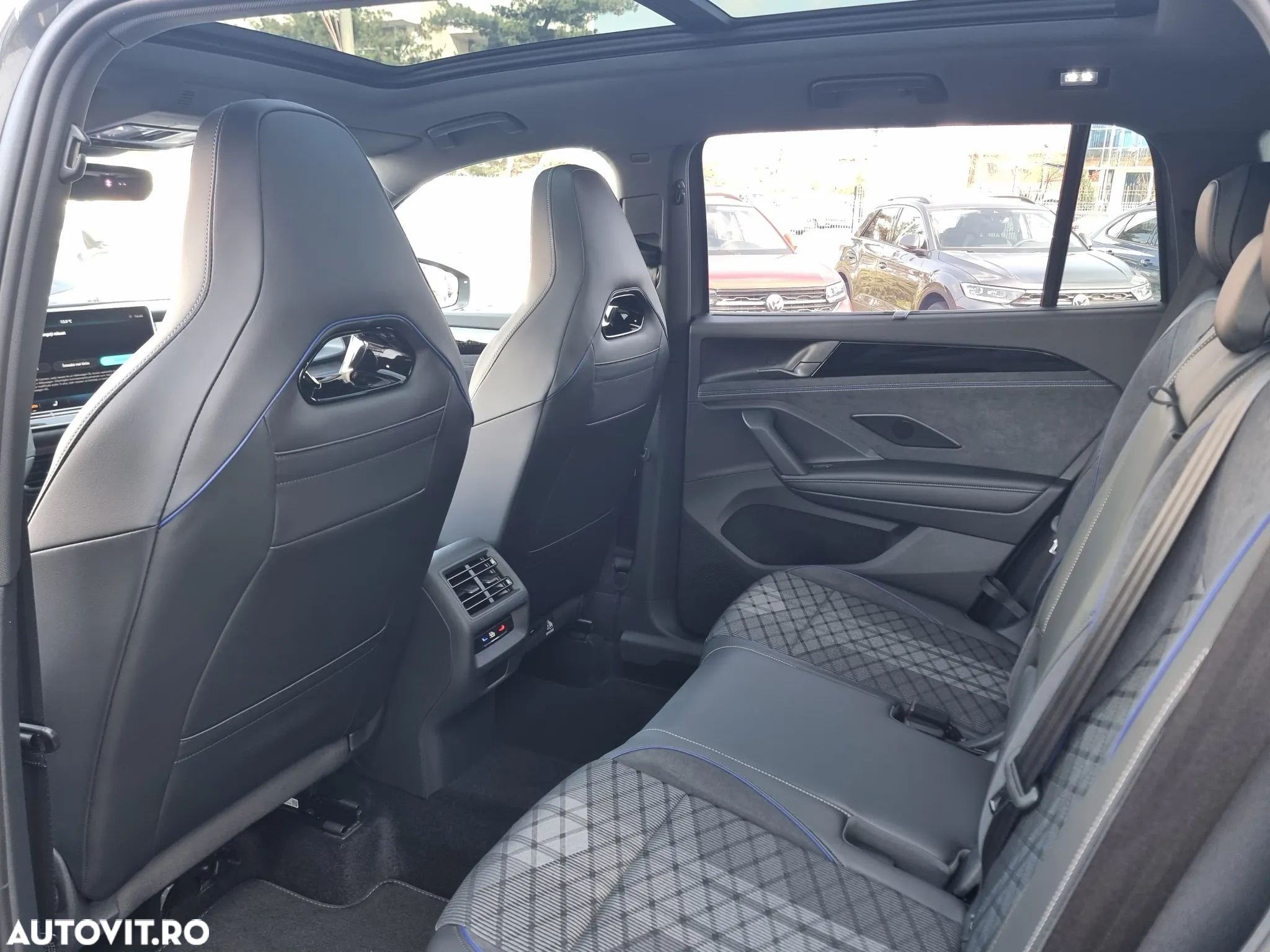 Volkswagen Tayron 2.0 TDI 4Motion DSG R-Line - 13
