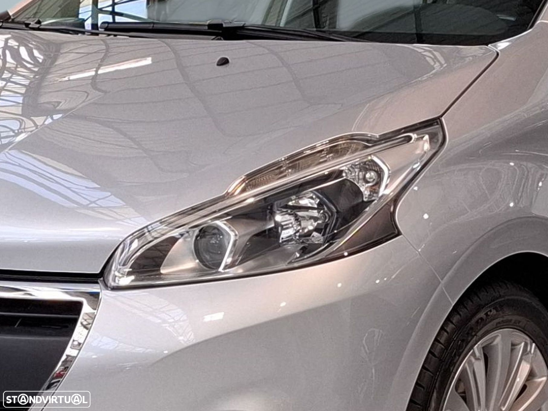 Peugeot 208 1.2 PureTech Style - 16