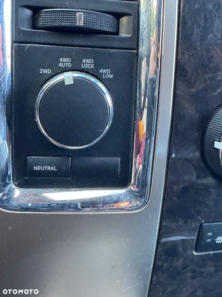 Dodge RAM 1500 5.7 4x4 - 17